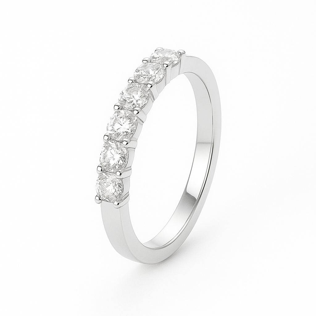 Meia Aliança em Ouro 18k com Diamantes 0,70ct